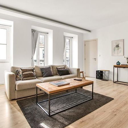 Modern 2 Bedroom Apartment In Estrela With Outside Terrace! Amazing For Families, Couples, Friends Lisboa Eksteriør billede